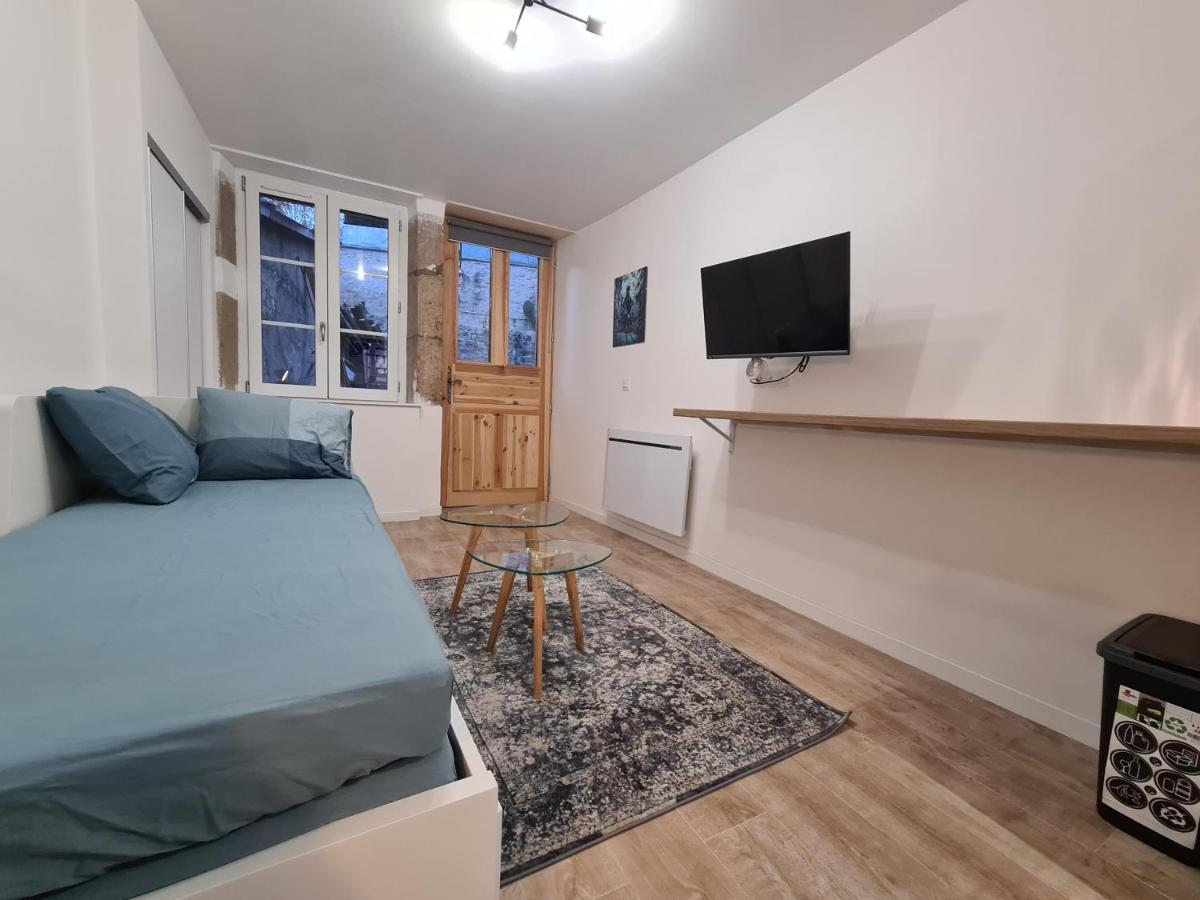 Hebergeneve : Aux Pieds Du Chateau Gex Extérieur photo